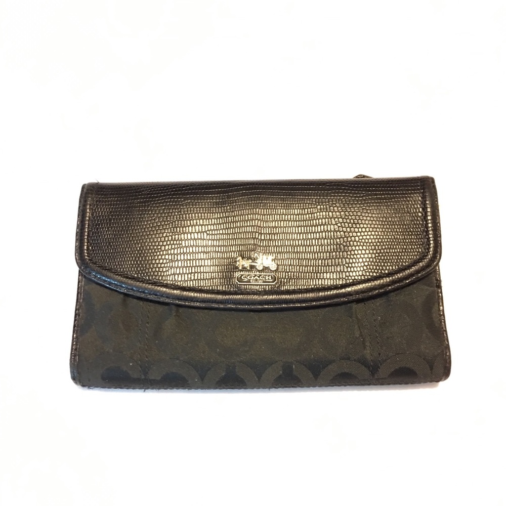 Coach trifold wallet